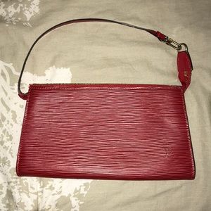 ❤️Pristine Louis Vuitton Pochette Epi Bay-Red❤️